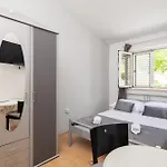 Apartman Grey One *